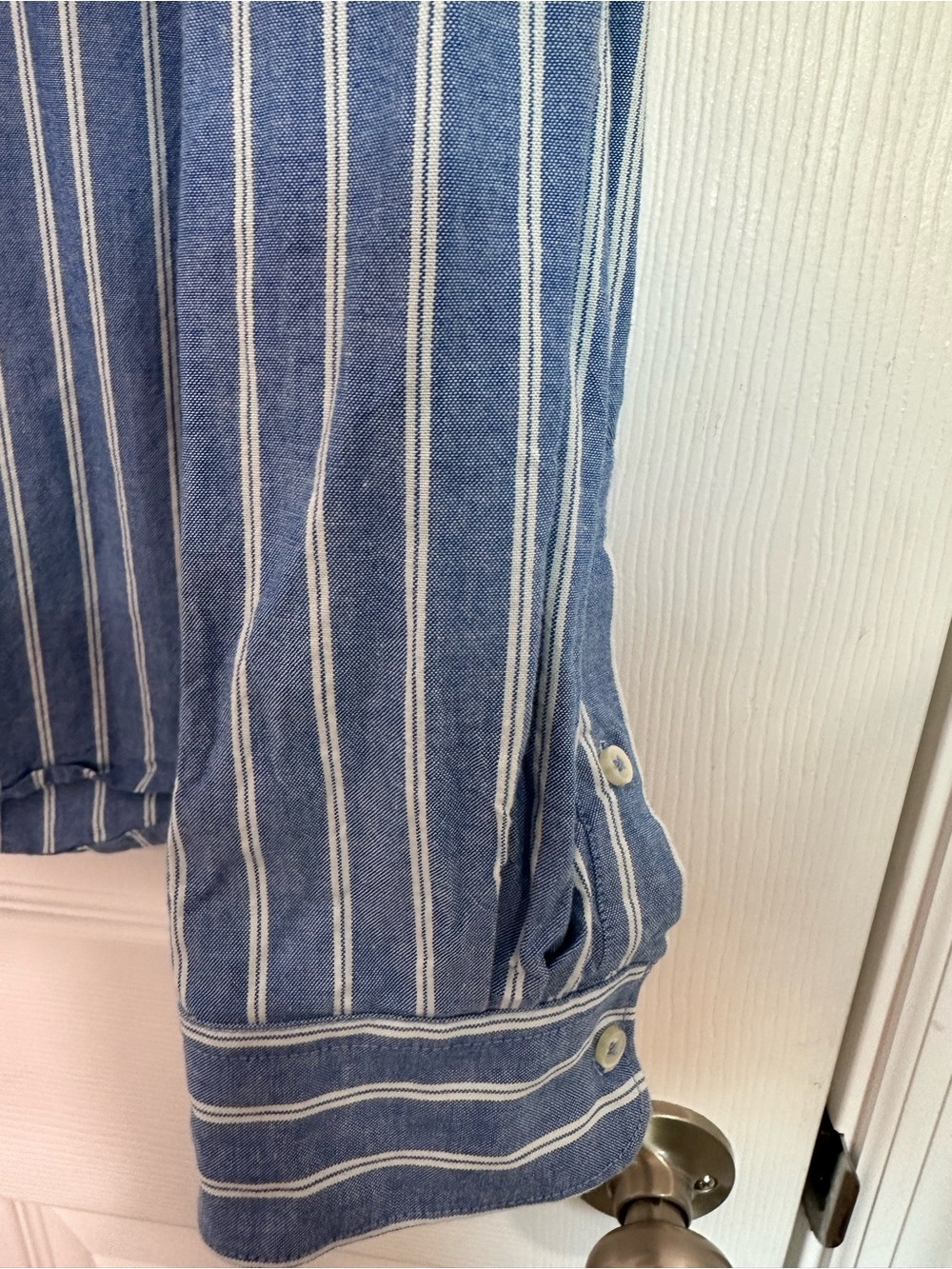 Denim & Flower Blue and White Vertical Stripe Button-Down Shirt - Picture 4 of 10
